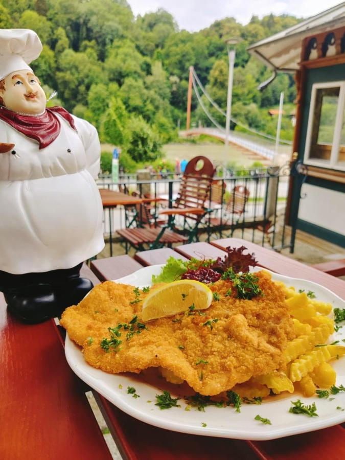 Landhotel Mariensaeule Wernstein am Inn エクステリア 写真