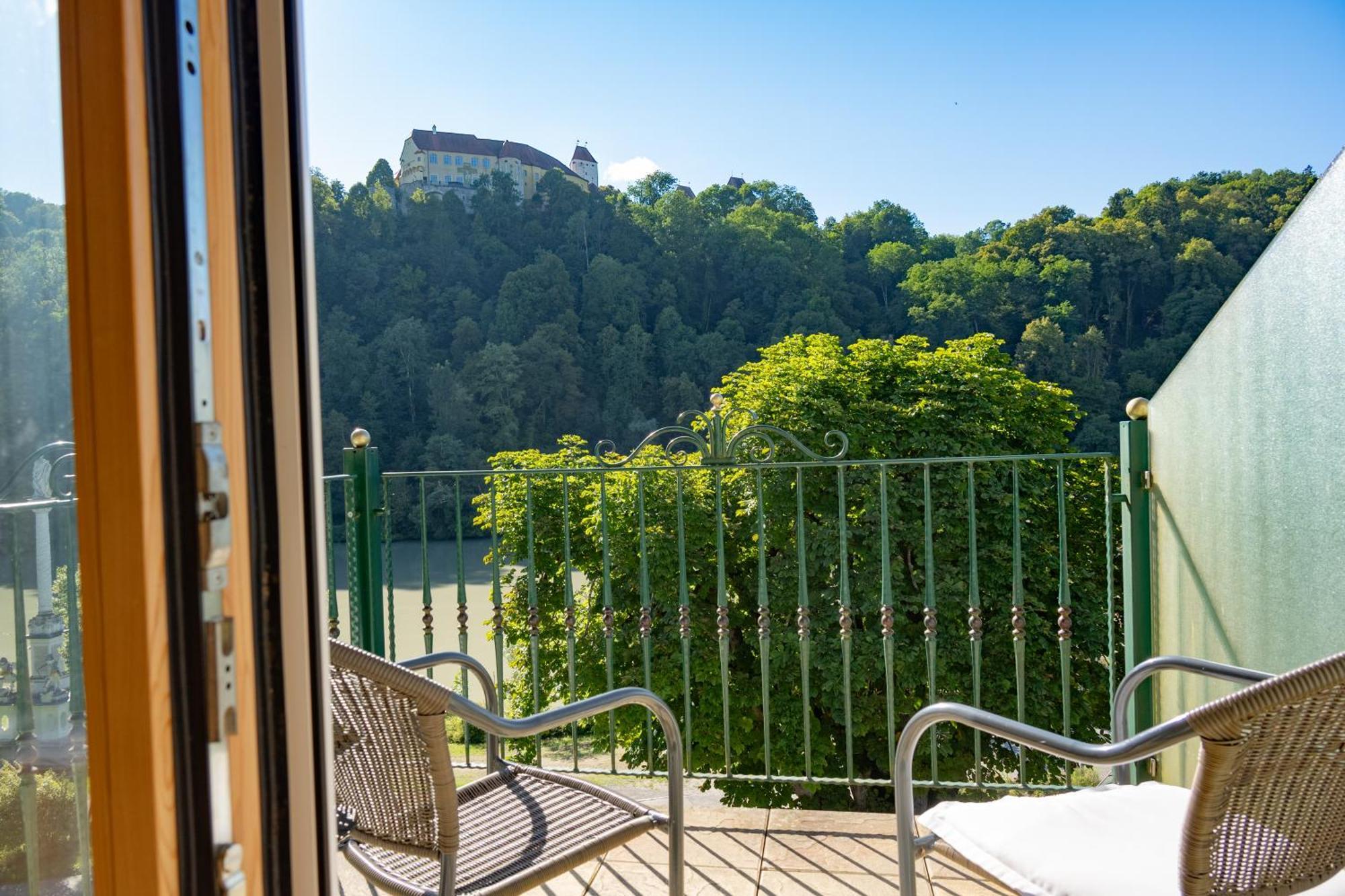 Landhotel Mariensaeule Wernstein am Inn エクステリア 写真
